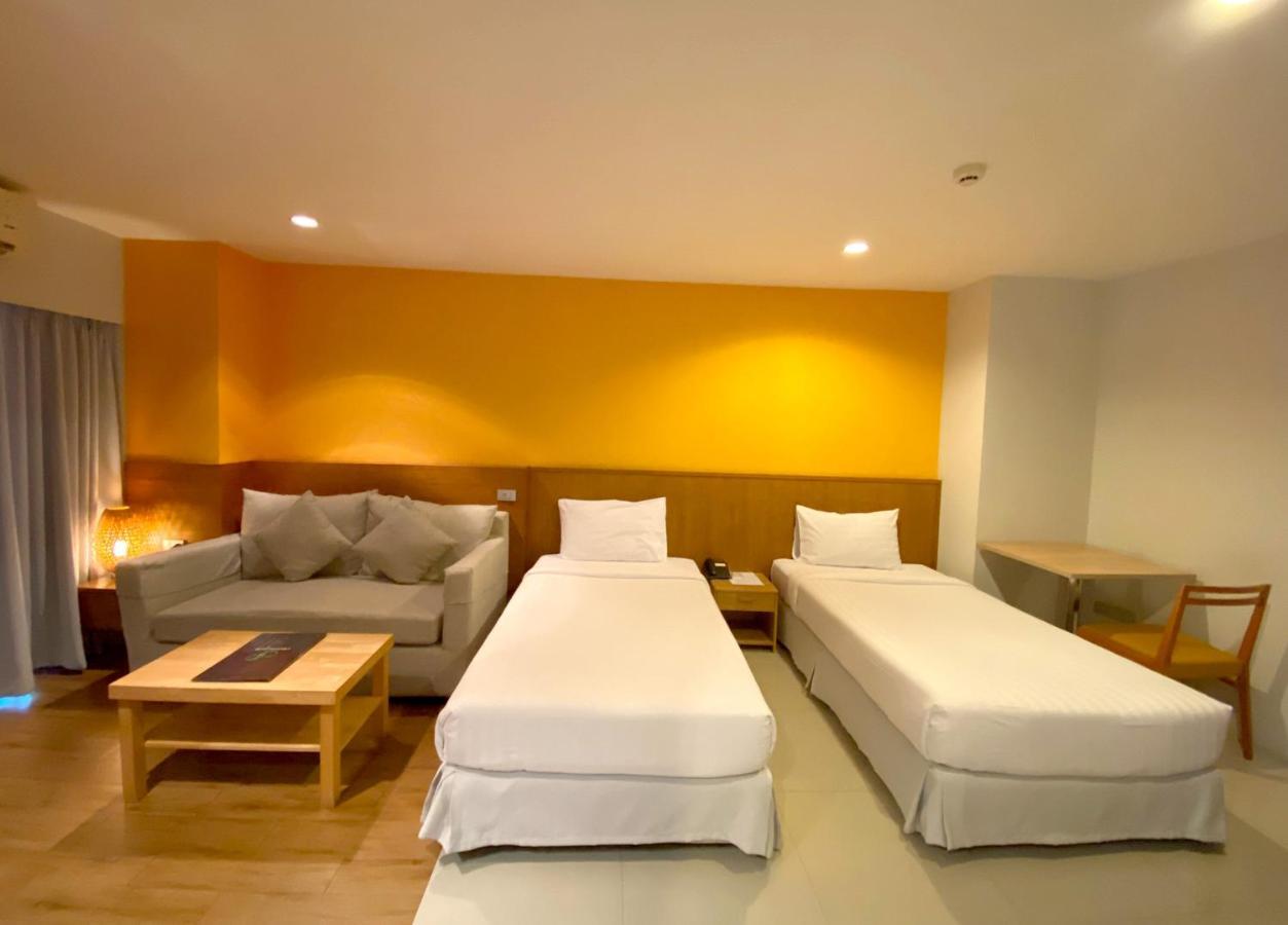 Crystal Jade Hotel Rayong Exteriör bild