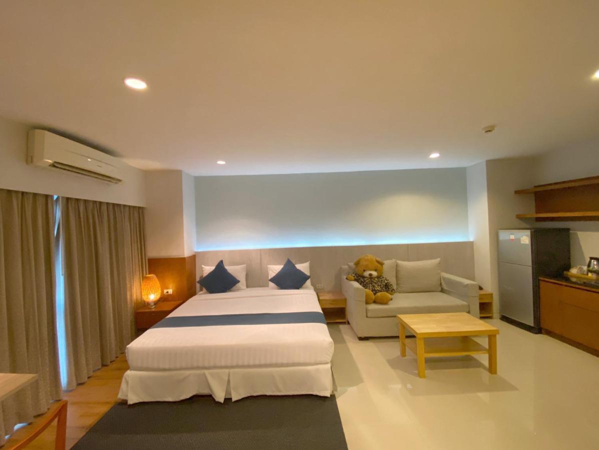Crystal Jade Hotel Rayong Exteriör bild
