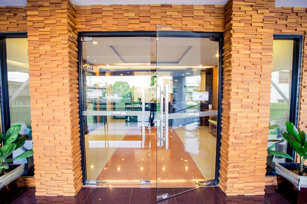 Crystal Jade Hotel Rayong Exteriör bild